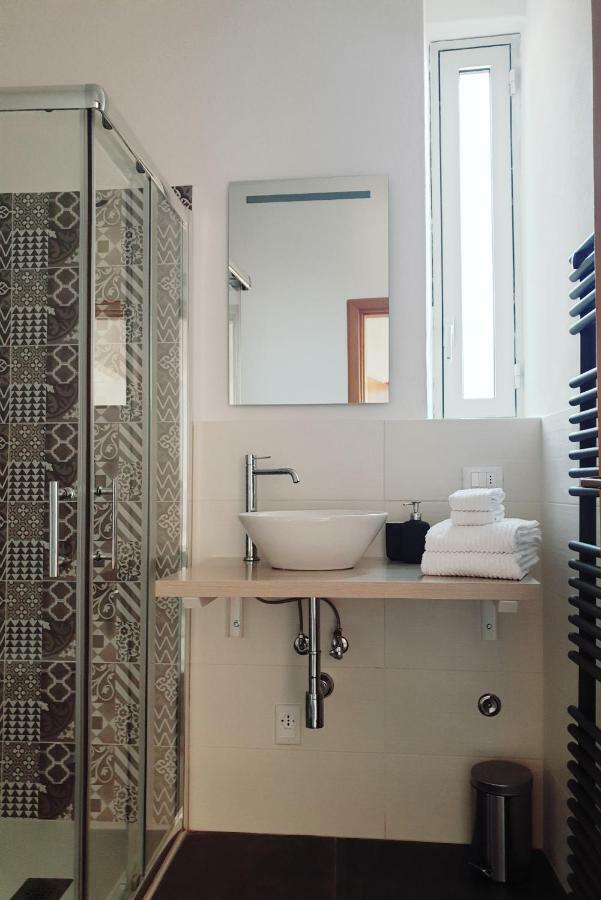 Assenza Lake Front Sweet Apartment Brenzone sul Garda Exterior foto