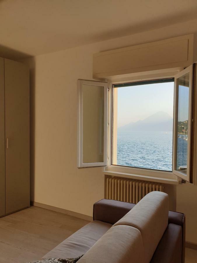 Assenza Lake Front Sweet Apartment Brenzone sul Garda Exterior foto